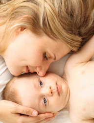 Kako se brinuti za novorođenče u prvim danima kuće?