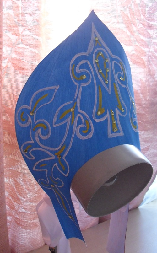 Ruski kokoshnik od kartona