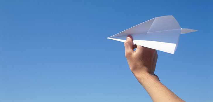 Kako izraditi avion iz papira u fazama