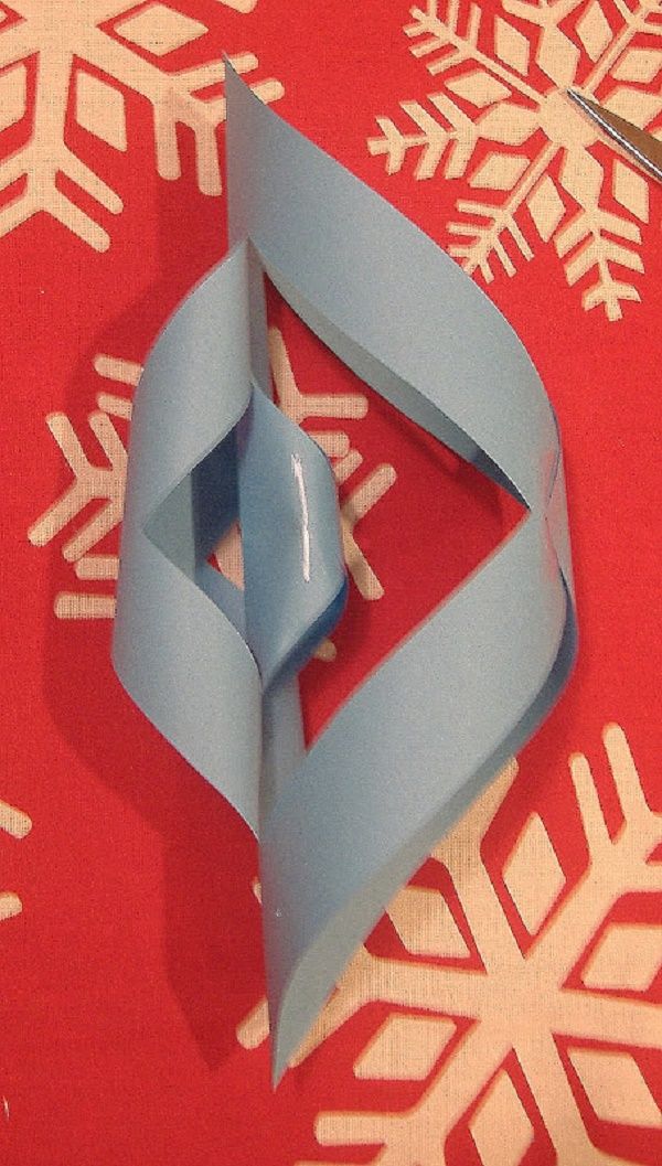 Prekrasne pahuljice za Nove godine 2017. s vlastitim rukama papira - dijagrami i fotografije u fazama. Majstorske nastave za djecu na velikim snježnim pahuljama u tehnici origami