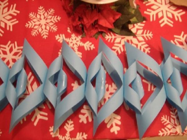 Prekrasne pahuljice za Nove godine 2017. s vlastitim rukama papira - dijagrami i fotografije u fazama. Majstorske nastave za djecu na velikim snježnim pahuljama u tehnici origami