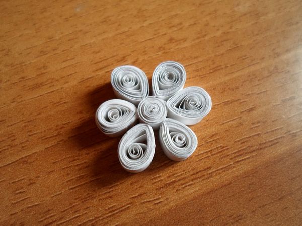 Prekrasne pahuljice za Nove godine 2017. s vlastitim rukama papira - dijagrami i fotografije u fazama. Majstorske nastave za djecu na velikim snježnim pahuljama u tehnici origami