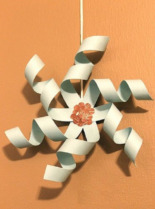 Prekrasne pahuljice za Nove godine 2017. s vlastitim rukama papira - dijagrami i fotografije u fazama. Majstorske nastave za djecu na velikim snježnim pahuljama u tehnici origami