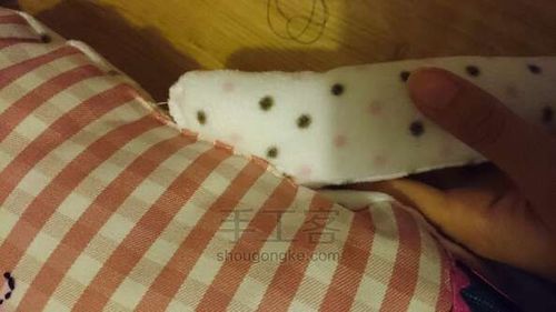 Meka igračka zeko s vlastitim rukama