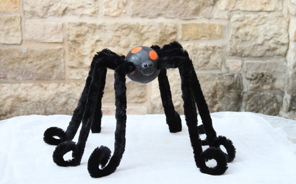 Obrt za djecu na Halloweenu