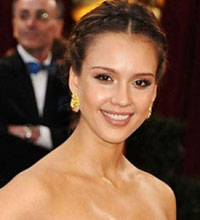 Ovalno lice: Jessica Alba