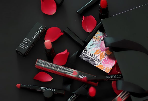 Festivalski make-up s ukrasnom zbirkom Artdeco Hypnotic Blossom