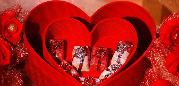 Što dati djevojci za Valentinovo: ideje za darove