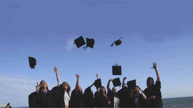 Što dati diplomirao
