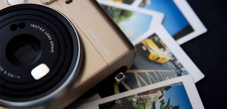 Modna kamera: Michael Kors X Fijifilm Instax Mini 70