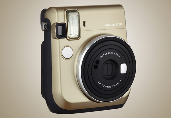 Modna kamera: Michael Kors X Fijifilm Instax Mini 70