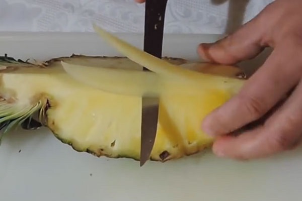 Kako slagati ananas pravilno i lijepo