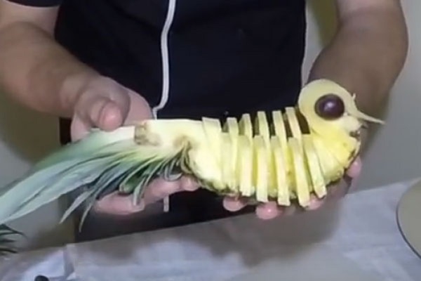 Kako slagati ananas pravilno i lijepo