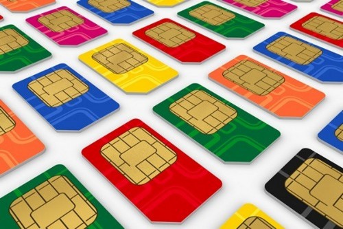 koji posjeduje mobilni telefon