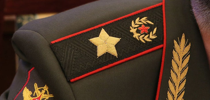 Kako šivati ​​epaulettes: praktični savjeti