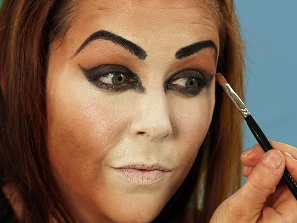 Scary šminka za Halloween s vlastitim rukama za djevojčice i djevojke