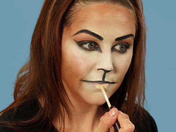 Scary šminka za Halloween s vlastitim rukama za djevojčice i djevojke