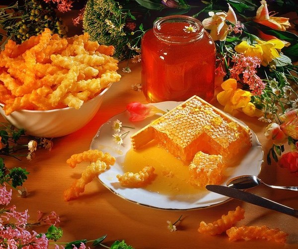 Honey Spas 2016 - povijest, tradicija, znakovi, zavjere, rituali, molitve, čestitke na odmoru u stihu, sms-čestitke, slike
