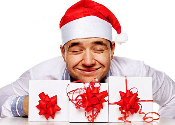 Sretna Nova 2017 Godina Pijetao dečko i djevojka u zabavne pjesme, SMS-a, a svojim riječima - Čestitka za Novu 2017 pijetla prijatelj, čovjek od žene