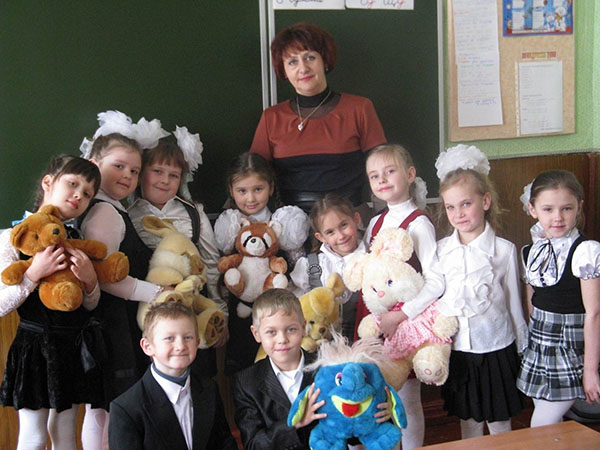 Pjesme o učiteljima - predmetu i osnovnim razredima: kratke, lijepe i dirne suze