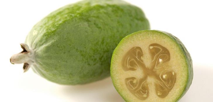 Feijoa s medom, recept s fotografijom