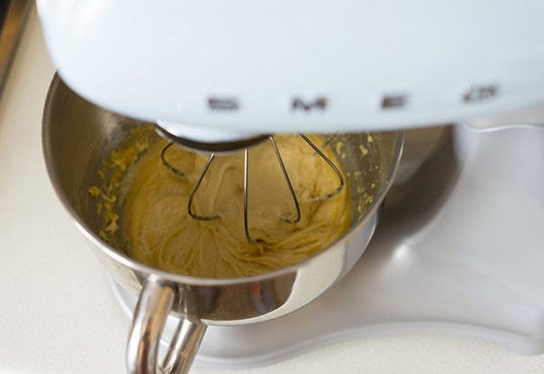 Precizni recept: valjak s kremom vrhnja