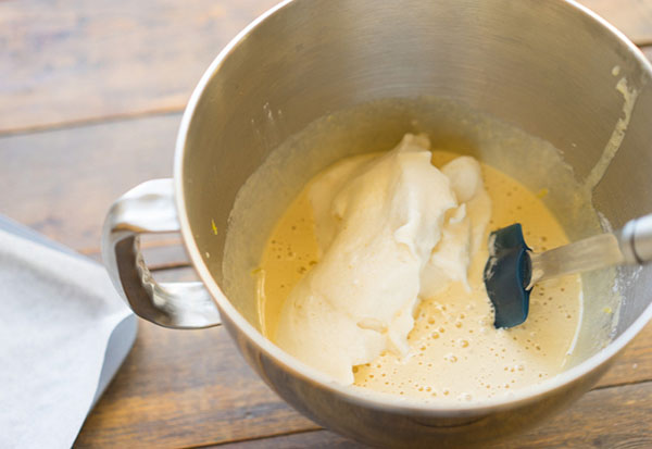 Precizni recept: valjak s kremom vrhnja