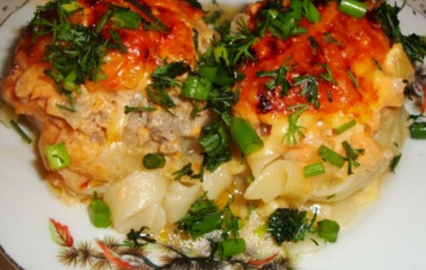 Kako je ukusno kuhati "gnijezda": recept za jelo s "Capellini" ili "Tagliatelle" iz IKFA