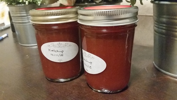 Ketchup vlastitim rukama od rajčice: korak po korak recepata za berbu zimi