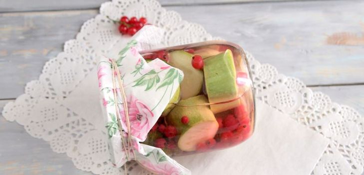 Recept za konzervirane tikvice s crvenim ribizima