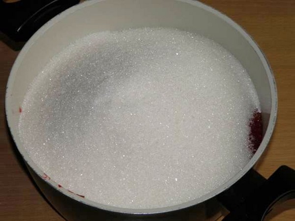 Maline s šećerom za zimu bez kuhanja, Pyatiminutka, u zamrzivaču. Recept za svježe maline, nasadno šećerom