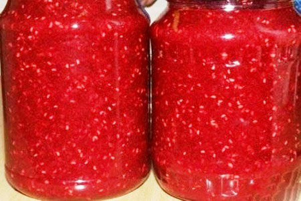 Maline s šećerom za zimu bez kuhanja, Pyatiminutka, u zamrzivaču. Recept za svježe maline, nasadno šećerom