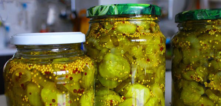 Krastavci sa senfom za zimu bez sterilizacije i s njim, na toplom i hladnom putu. Salata od prepunog krastavaca s senfom