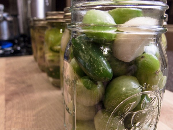 Rajčice s češnjaka za zimu, recepti. Žetve rajčice češnjakom za zimu: recept za brzo kuhanje, bez sterilizacije, slane bez kupanja