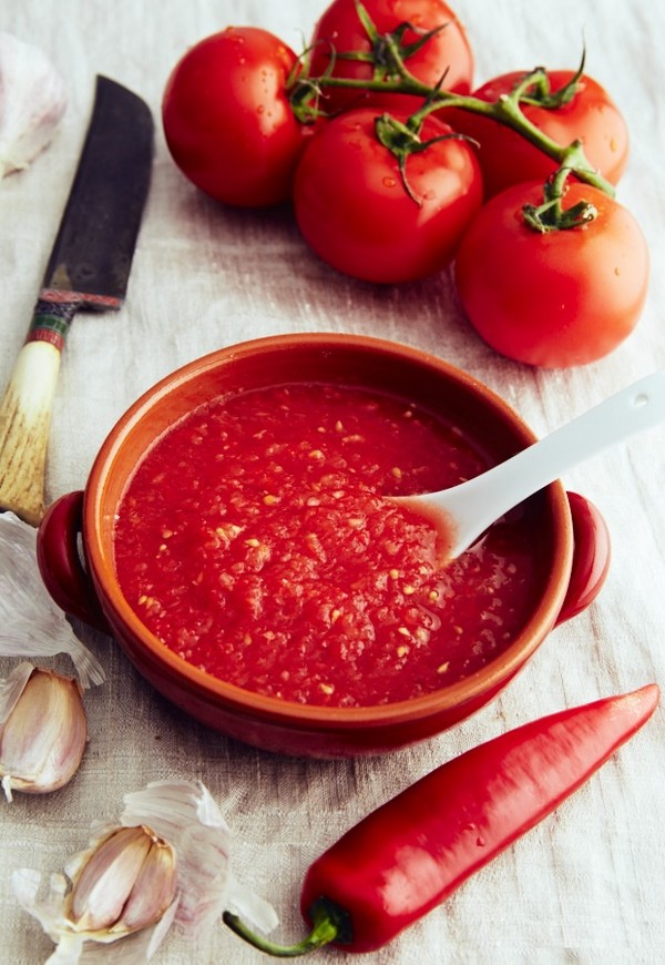 Rajčice s češnjaka za zimu, recepti. Žetve rajčice češnjakom za zimu: recept za brzo kuhanje, bez sterilizacije, slane bez kupanja