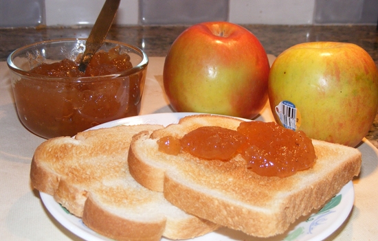Voćni pekmez od jabuka za zimu u multivarhu: foto recept za zastoj jabuke