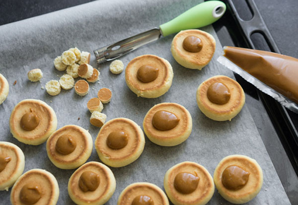 Recept za odmor: kolač od breskve s punjenjem vrhnja