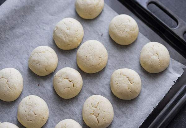 Recept za odmor: kolač od breskve s punjenjem vrhnja
