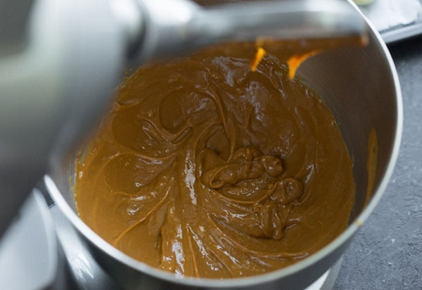 Recept za odmor: kolač od breskve s punjenjem vrhnja