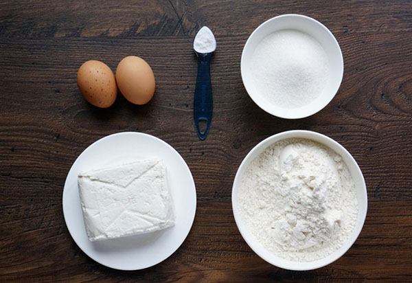 Jednostavan recept za doručak: sir s glazbom u boji