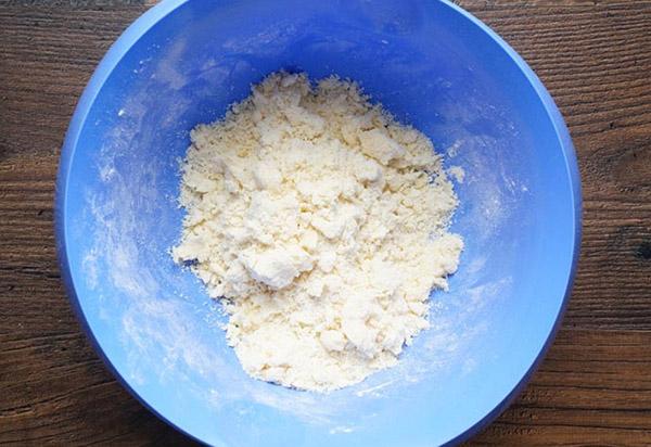Jednostavan recept za kolač od jabuka s cimetom