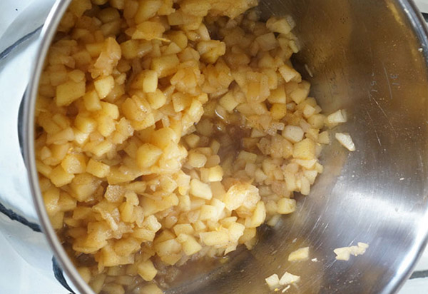 Jednostavan recept za kolač od jabuka s cimetom