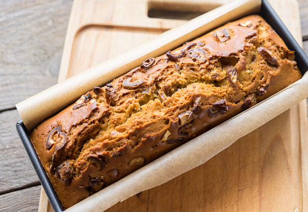 Recept za nevjerojatnu kremasti kolač od meda s datumima i orasima