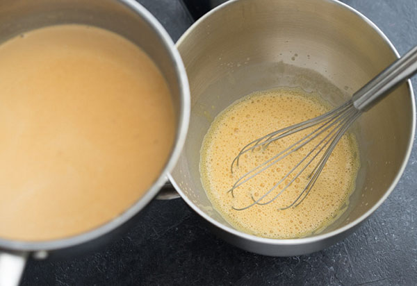 Recept za ukusnu domaću sladoled s karamelom