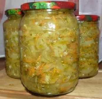 Salata od zeljeza s zelenom rajčicom