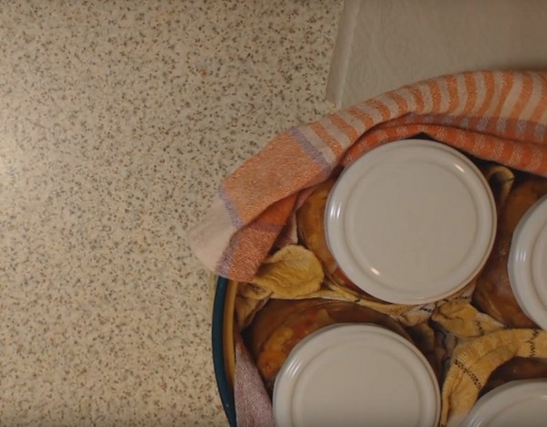Salata s rižom i povrćem za zimu. Recepti salata za zimu sa rižom i rajčica, tikvice, mrkva
