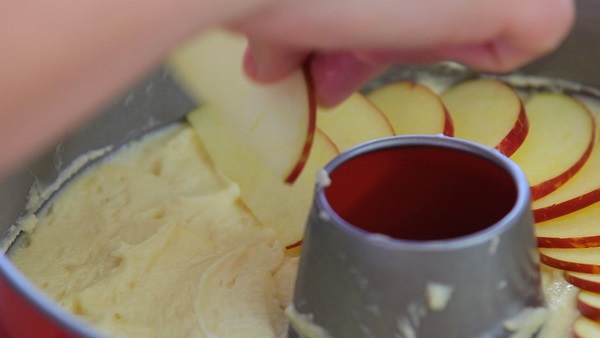 Lush charlotte u pećnici - jednostavni i ukusni recepti
