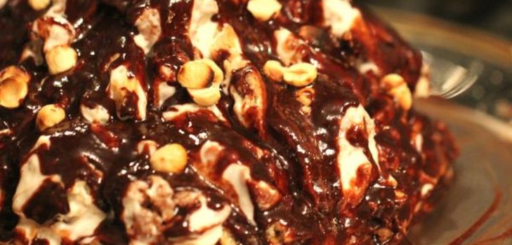 Torta Grafskie ruševine u multivarku