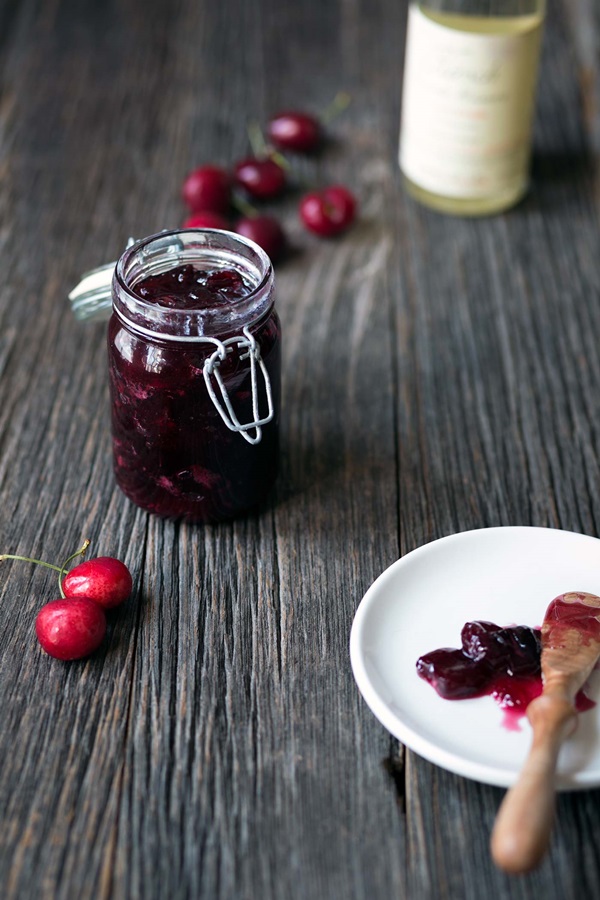 Jam-pet minuta trešnje