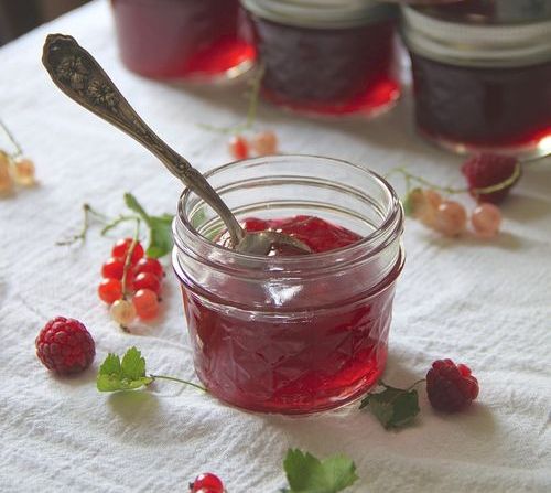 Jelly od crvenog ribizla
